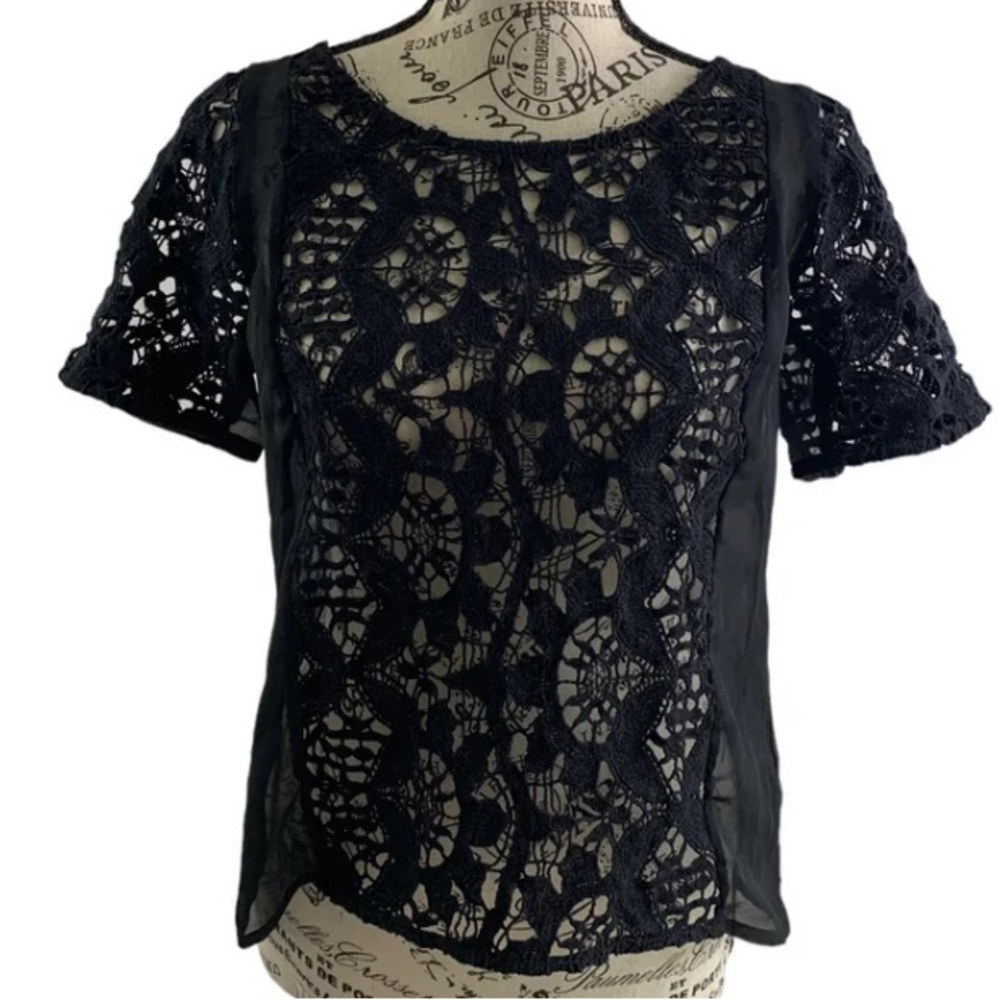 American Eagle outfitters black sheer lace blouse Women’s size XS